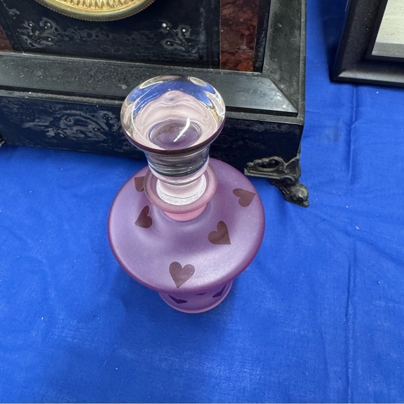 Royal Limited Crystal Glass Perfume Bottle Brushed Pink Burgundy Hearts Empty - Picture 2 of 8